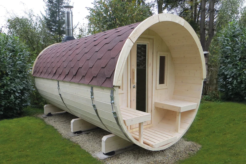 Gartensauna Sida 2140 Bausatz mit roten Dachschindeln