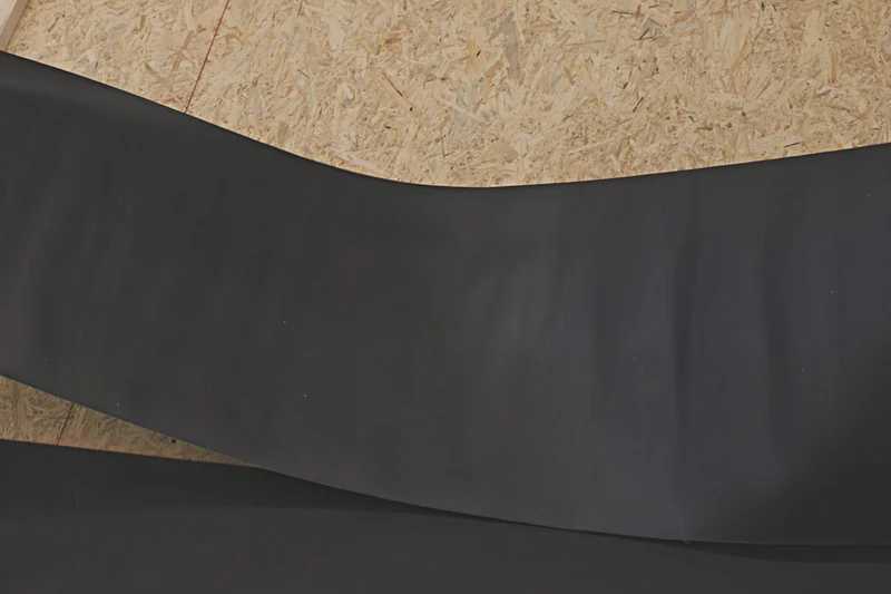 EPDM Dachbahn 7,5 m² inklusive Klebstoff