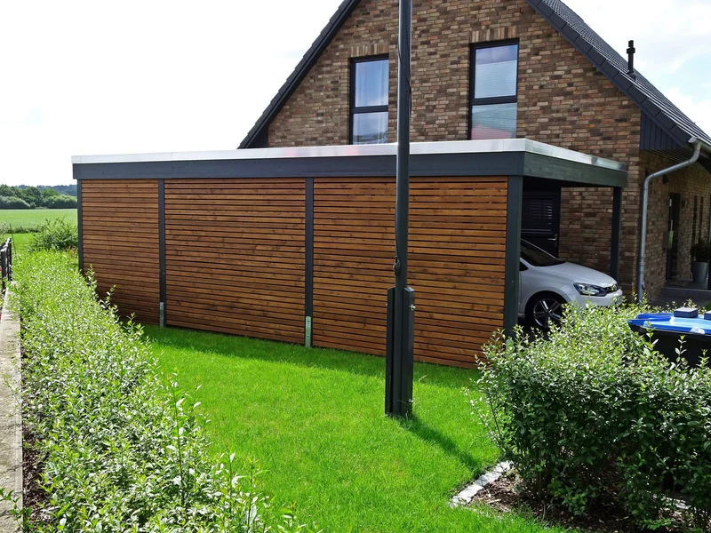 Modernes Gründach-Carport KLARE LINIE mit Abstellraum (Doppelcarport)