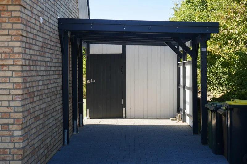 Einzel-Carport CLASSIC mit Holzblende