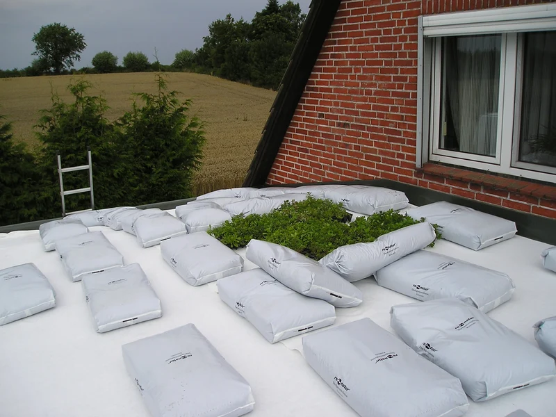 Gründach-Zubehör rein mineralisches Extensiv Substrat von Re-Natur