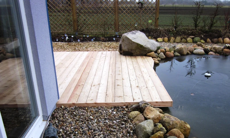 Terrassendielen/ Terrassenbelag Lärchenholz (kanadisch, trocken)