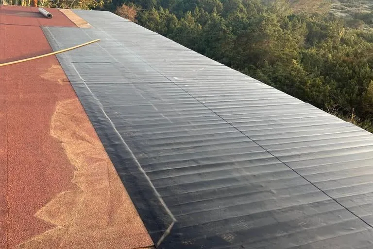 EPDM Folie selbstklebend