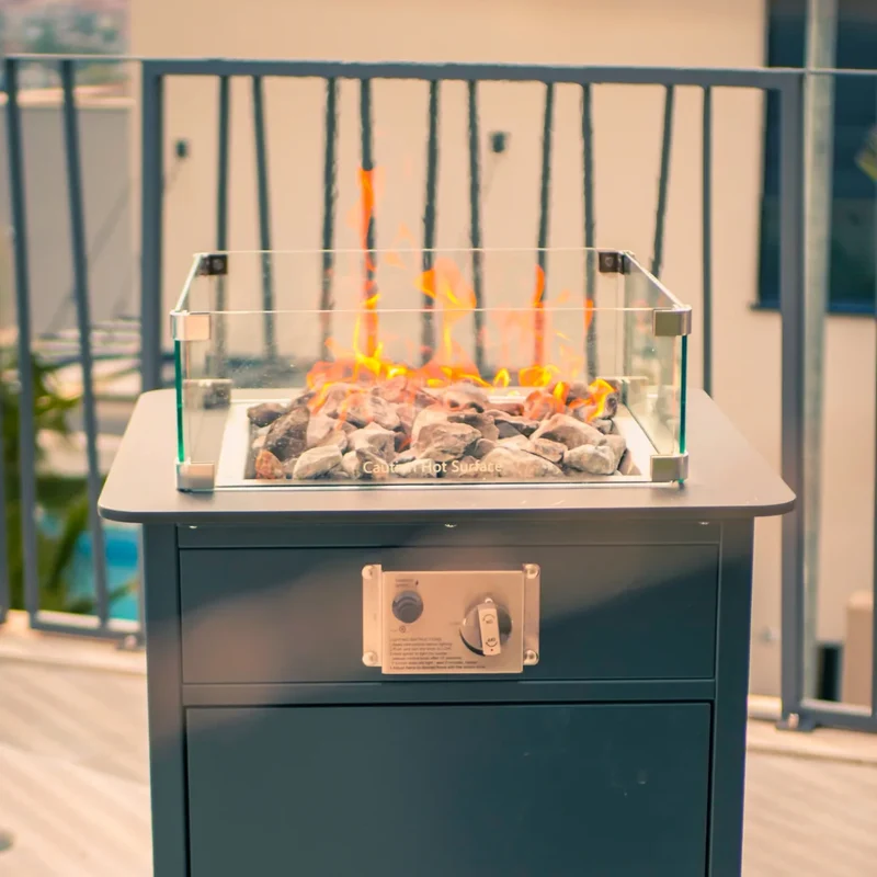 55 Feuer­tisch
