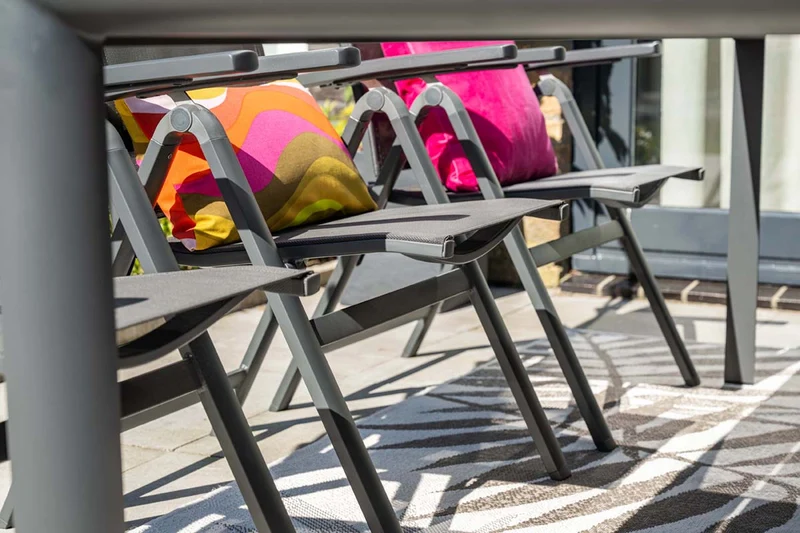 Garden Impressions Osaka verstelbare tuinstoelen set van 4 – carbon black / dark grey