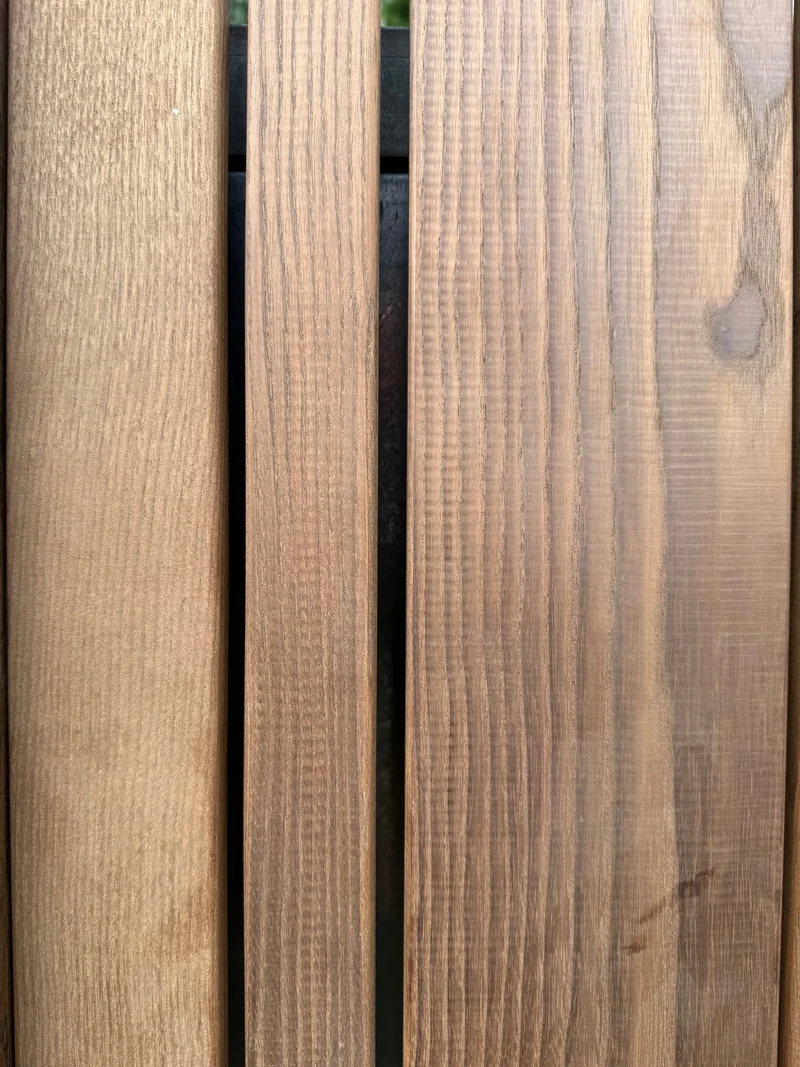 Thermoesche Holzterrasse Terrassendiele europ. schlichter selber montieren Bausatz