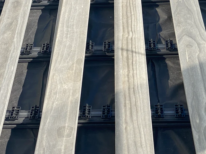 Accoya grey Holzterrassen Diele verdeckt montiert ohne Schrauben