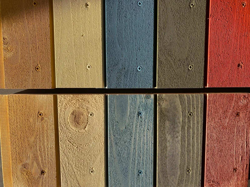 Fassade nordische Fichte imprägniert denkend farblos & bunt
