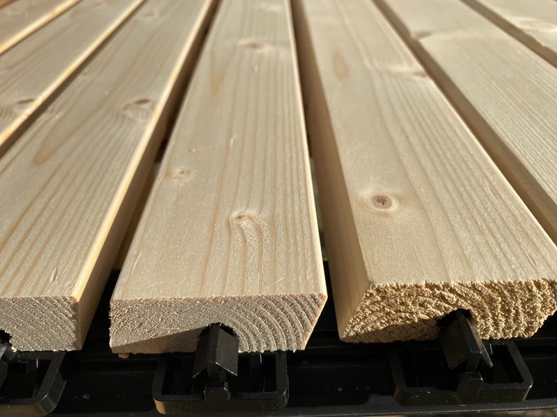 Nordische Fichte Rhombus 21 x 52mm Leiste 15° einfach klicken