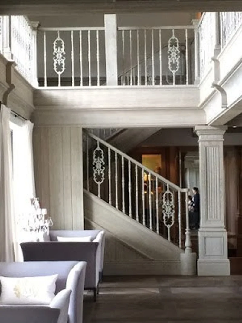 Casa Padrino Gusseisen Geländerstab Schwarz 21,5 x H. 103 cm - Prunkvoller Zierstab mit Ranken Ornament - Balkon & Treppen Geländer