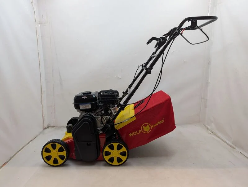 B-Ware WOLF-Garten Benzin-Vertikutierer VA 357 B Rasenlüfter Gartenpflege 2,4kW 35cm