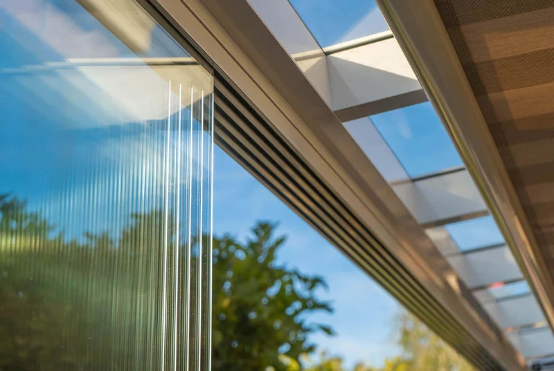 Glasschiebewand anthrazit (RAL 7016) 8mm