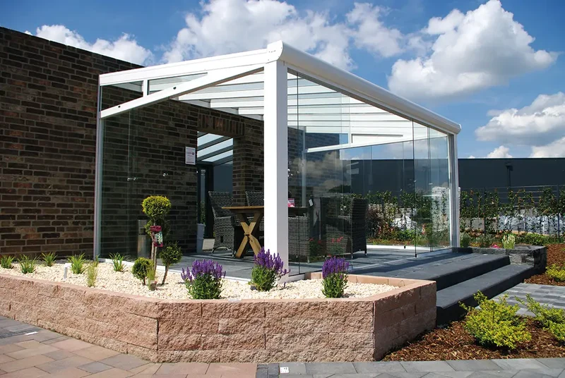 Terrassenüberdachung Aluminium 700x250cm VSG weiß