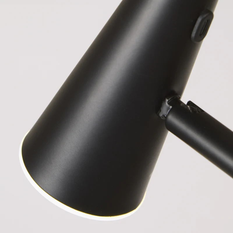 B-Ware searchlight Stehleuchte Bodenlampe LED Akku schwarz matt Eisen dimmbar USB