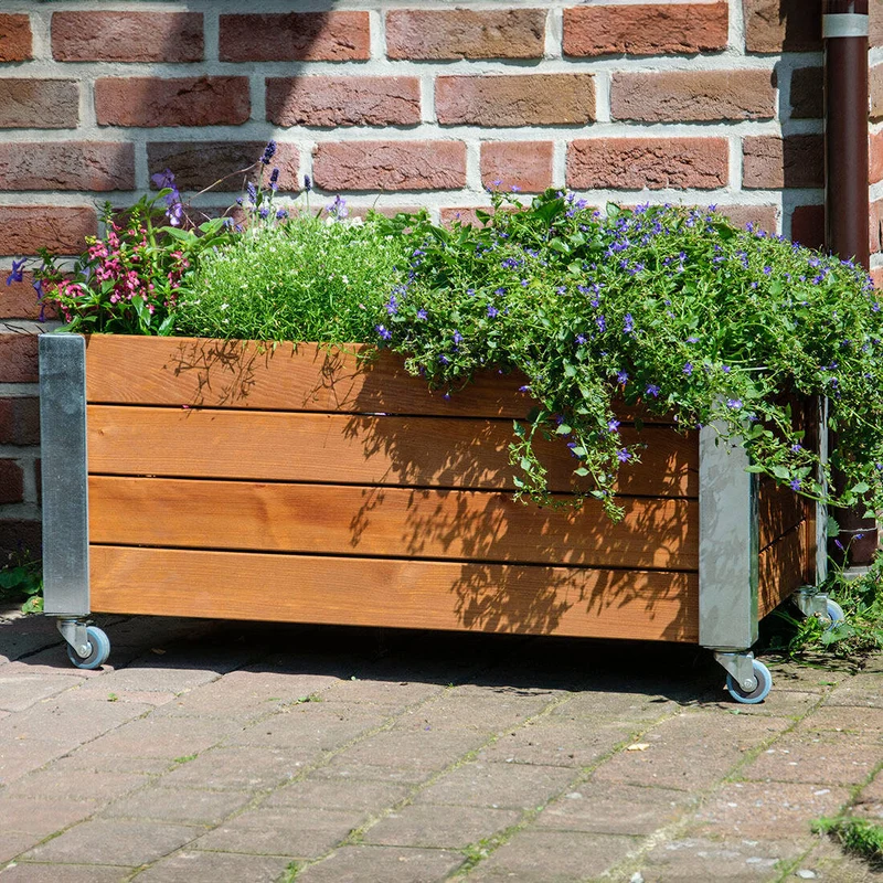 Blumenkübel auf Rollen aus Kiefernholz