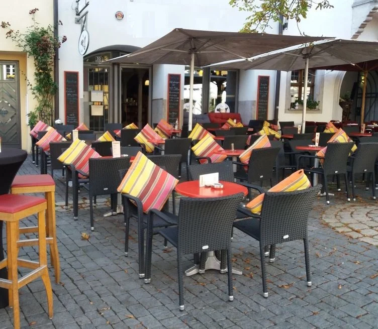 Tafal-03 Rattan Stuhl Aluminiumgestell -Stapelbar