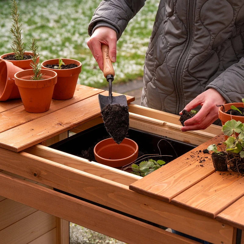 Gartenarbeitstisch mit Rollen