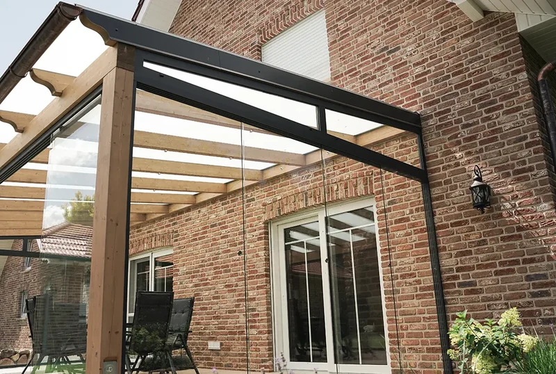 Terrassenüberdachung aus Leimholz, Wandanbau