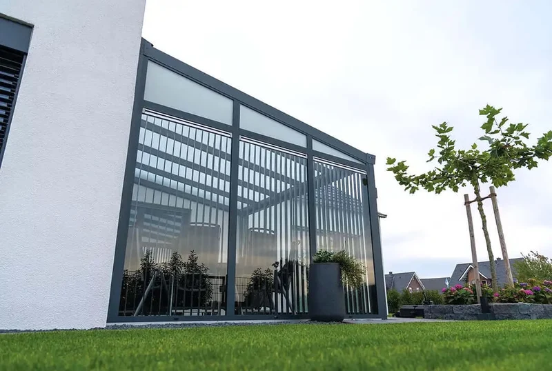 Feste Seitenwand anthrazit (RAL7016) inkl. Sicherheitsglas