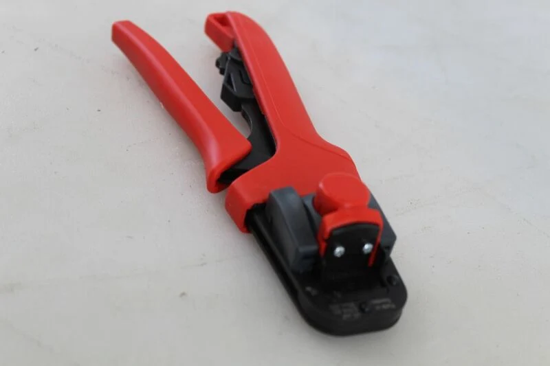 B-Ware Molex MOL 2002181900 Crimpzange Presszange Zange Industriezange Handwerkzeug