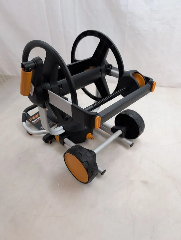B-Ware Fiskars Schlauchwagen Gartenwagen 360° Drehung ergonomischer Griff schwarz