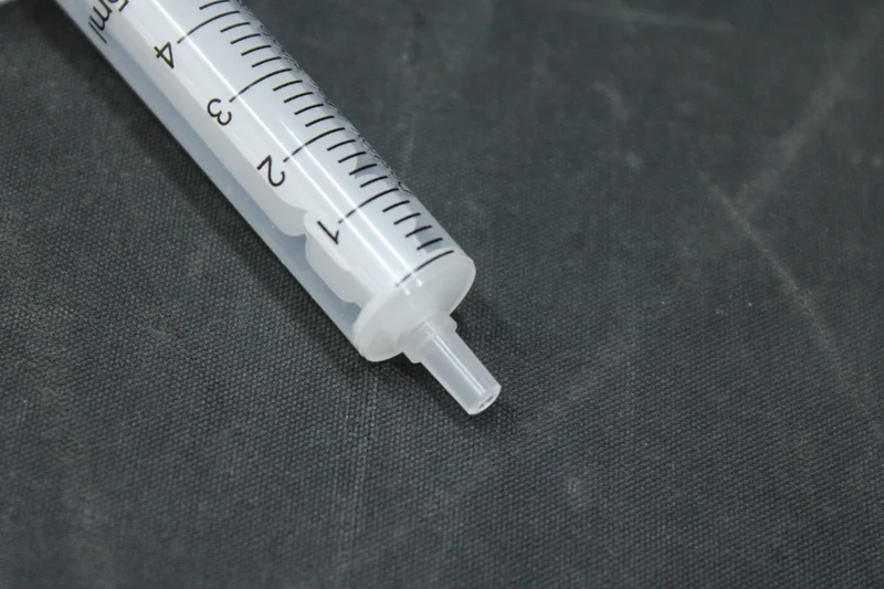 B-Ware Einmalspritze Spritze Injektionsspritze 5 ml Steril Gut ablesbar 100 Stück