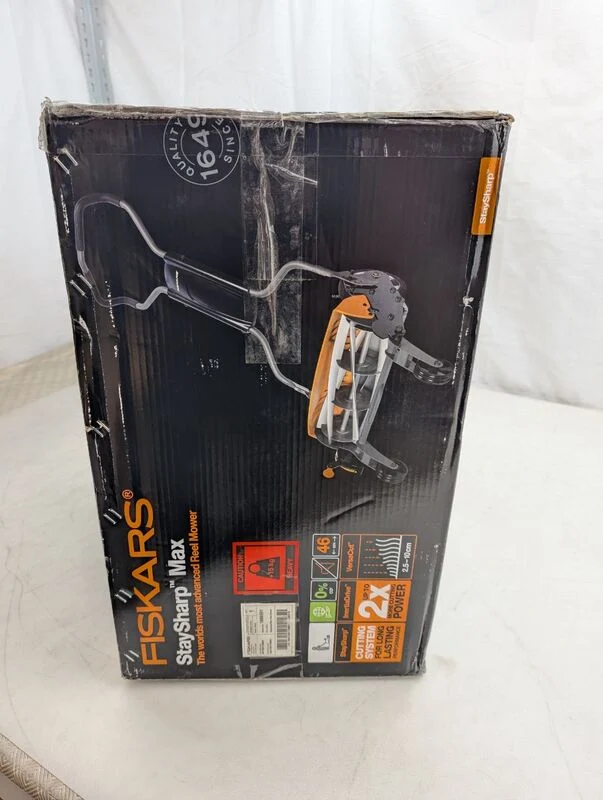 B-Ware Fiskars Spindelmäher Rasenmäher Momentum umweltschonend ergonomisch 46cm grün