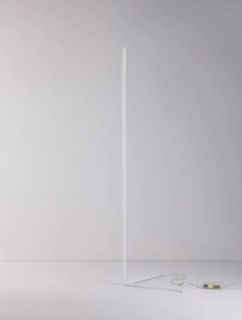 B-Ware Nova Luce Stehlampe Standleuchte LED V LINE Weiß Warmweiß dimmbar Wohnzimmer 18W